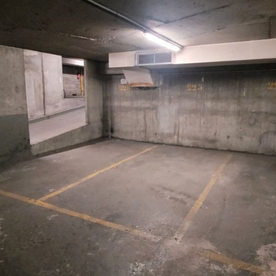  Annonces PINAY : Garage / Parking | PARIS (75016) | 17 m2 | 60 000 € 